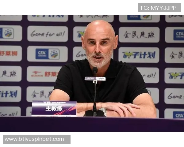 穆斯卡特荣膺中超11月最佳主教练率队成功卫冕上海海港再创辉煌 穆斯卡特荣膺中超11月最佳主教练率队成功卫冕上海海港再创辉煌