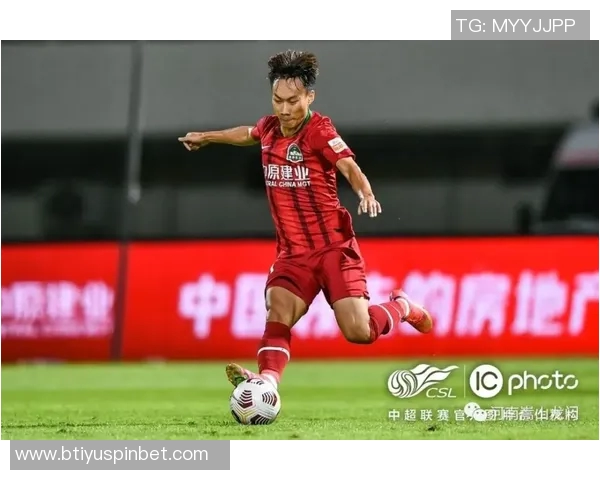 小法引领青春风暴U22球员包揽科莫五球帕斯反越位阿代双响助力胜利