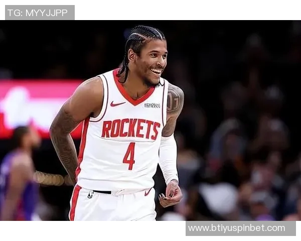 布克称赞格林能减轻压力认为其天赋极高助力球队表现